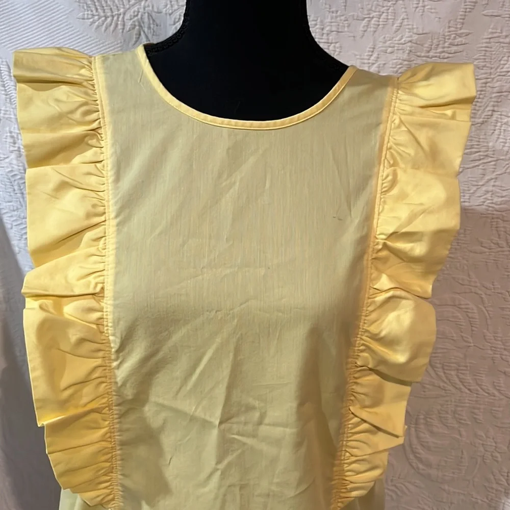 Michael Kors ruffle top, size‎ medium